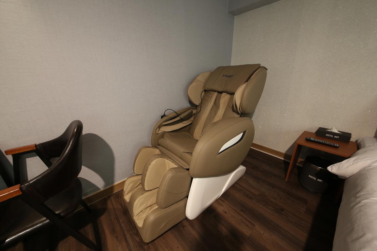 Art Hotel Gumi ภายนอก รูปภาพ